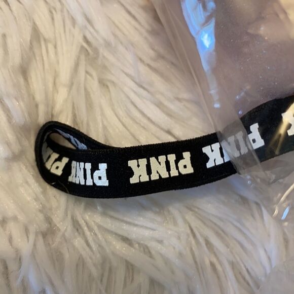 Victoria’s Secret Black Change Purse Llama Sponge - Picture 9 of 11